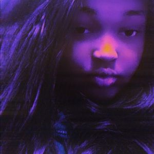 Meet your Posher, Amari